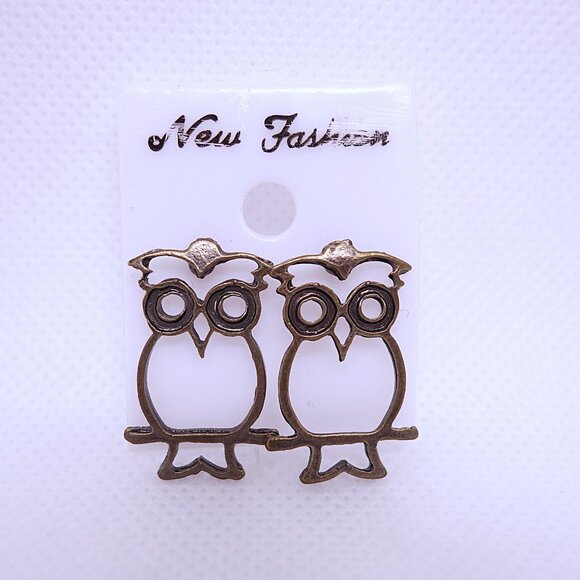 💎7/25💎NOS Vintage Retro Antiqued Bronze Owl Cutout Pierced Stud Earrings - Picture 1 of 2